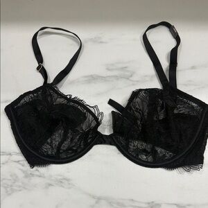 Victoria Secret lace bra 32DD
